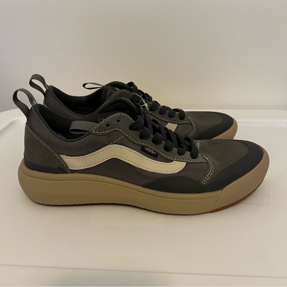 NWT / NIB 8M/9.5W Vans Ultrarange Exo Se - Picture 8 of 12